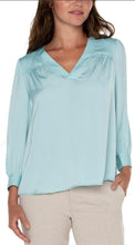 Load image into Gallery viewer, V-neck Popover Blouse
