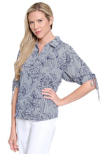 Load image into Gallery viewer, Stitched &amp; Striped Top
