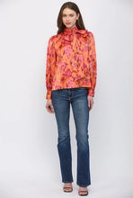 Load image into Gallery viewer, Adel Abstract Print Blouse
