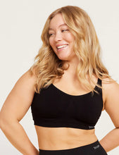 Load image into Gallery viewer, Full Bust Wireless Bra
