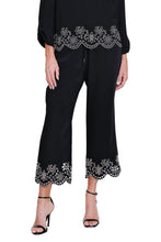 Load image into Gallery viewer, Scalloped Hem pant
