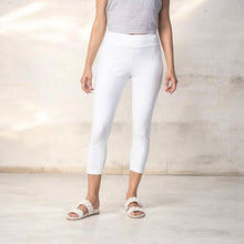Load image into Gallery viewer, Stonewash Crop Pant
